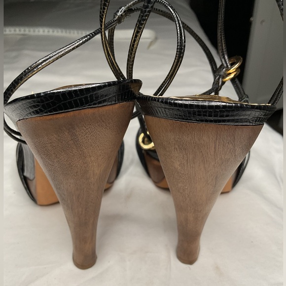 Report Signature Strappy Heels - Picture 5 of 11